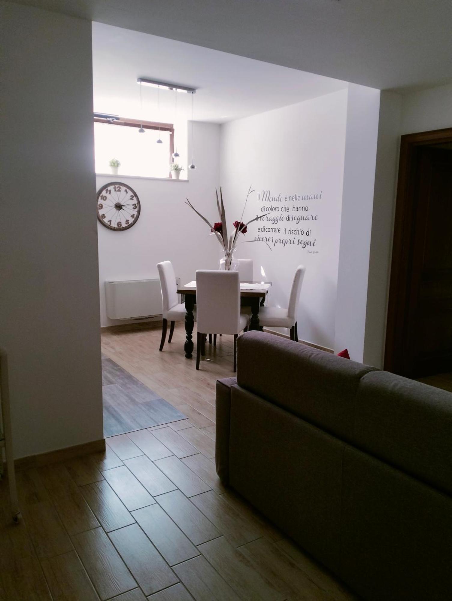 Just House Apartment กัมปาญญาโน ดิ โรมา ภายนอก รูปภาพ